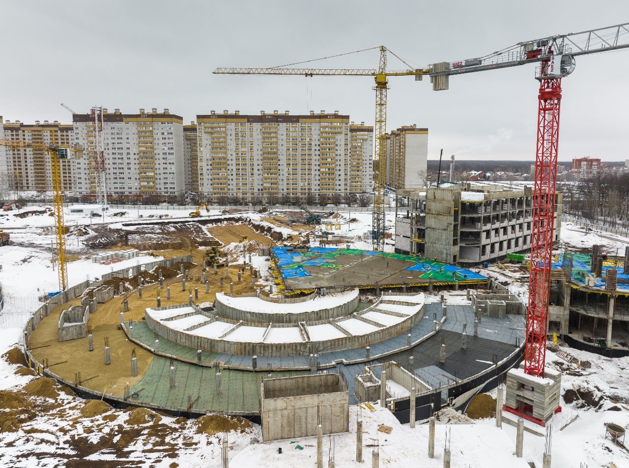 Воронежский губернатор показал снимки с места строительства мегашколы на Московском  проспекте