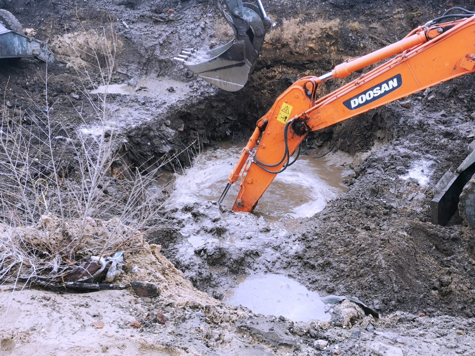 Водоканал устранил коммунальную аварию в Советском районе Воронежа