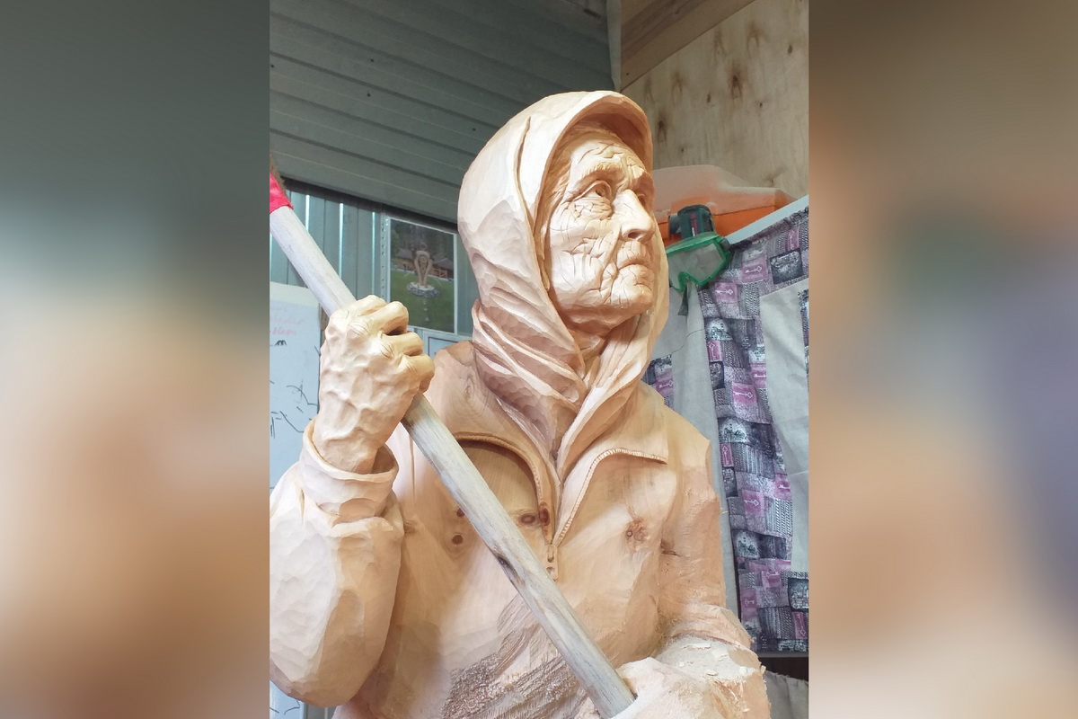 Скульптуру украинской бабушки установят в Воронеже