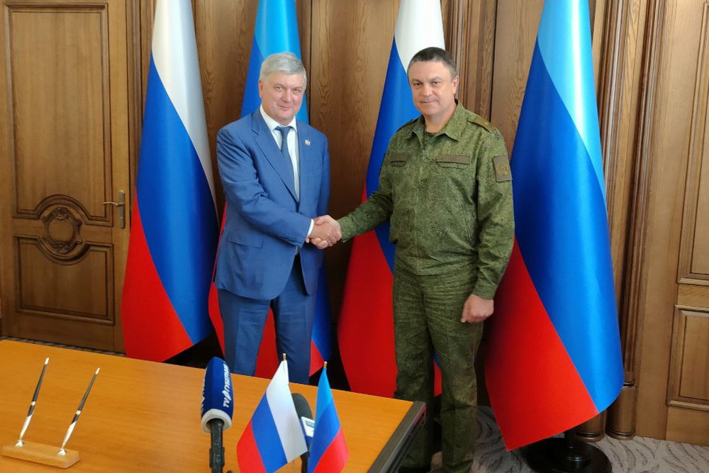 Губернатор Воронежской области посетил ЛНР