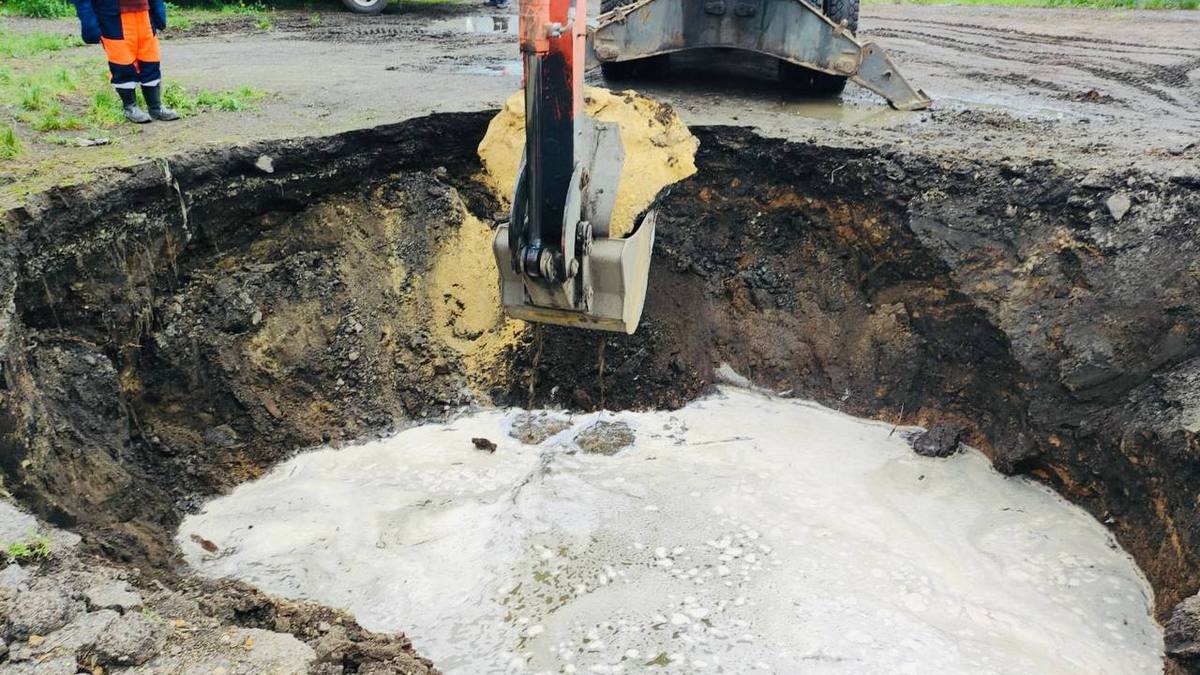 Занятия в воронежской школе отменили из-за аварии на канализации