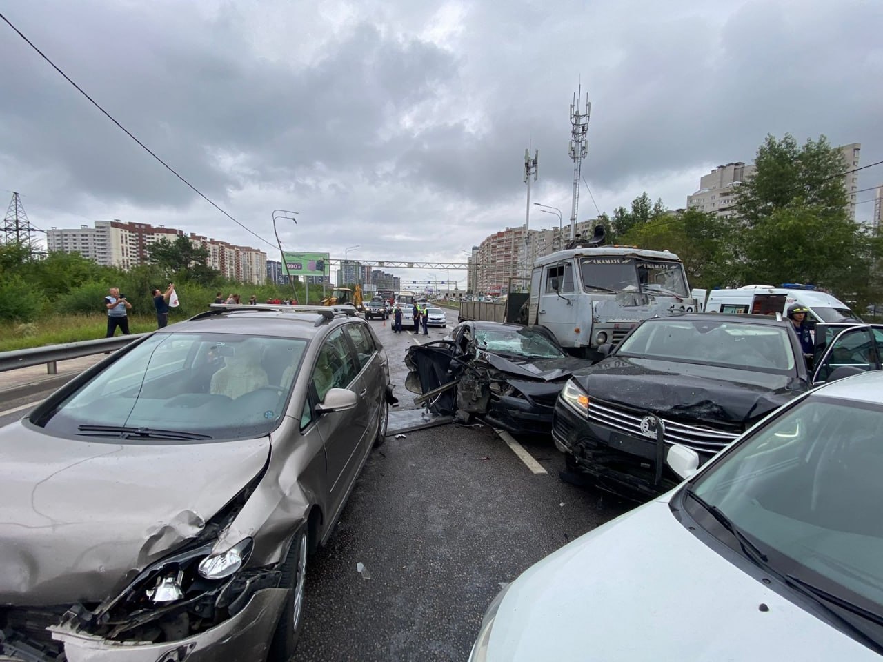 авто на антонова овсеенко в воронеже (76) фото