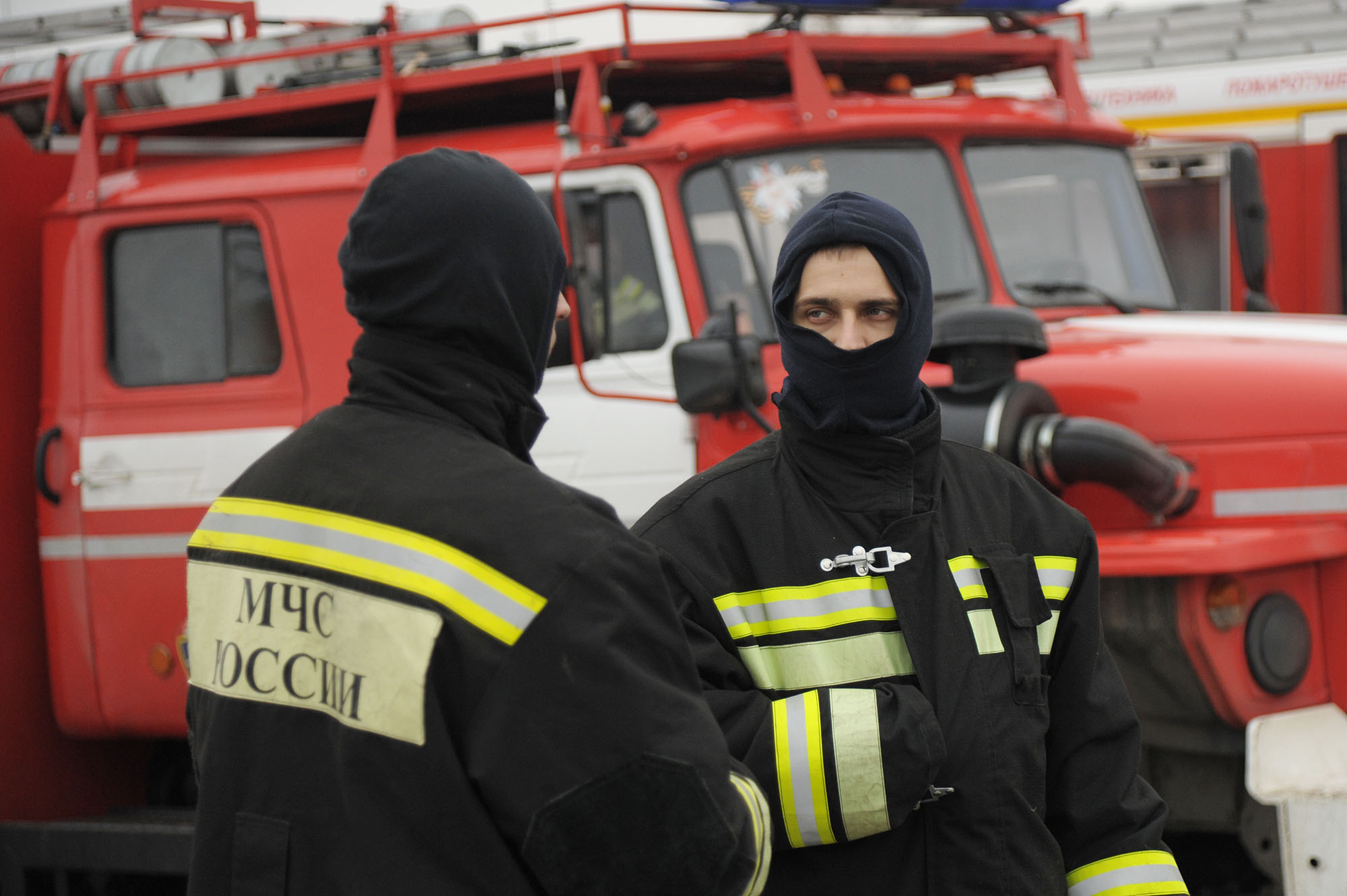 Пожар в доме на улице Керамической сняли на видео в Воронеже