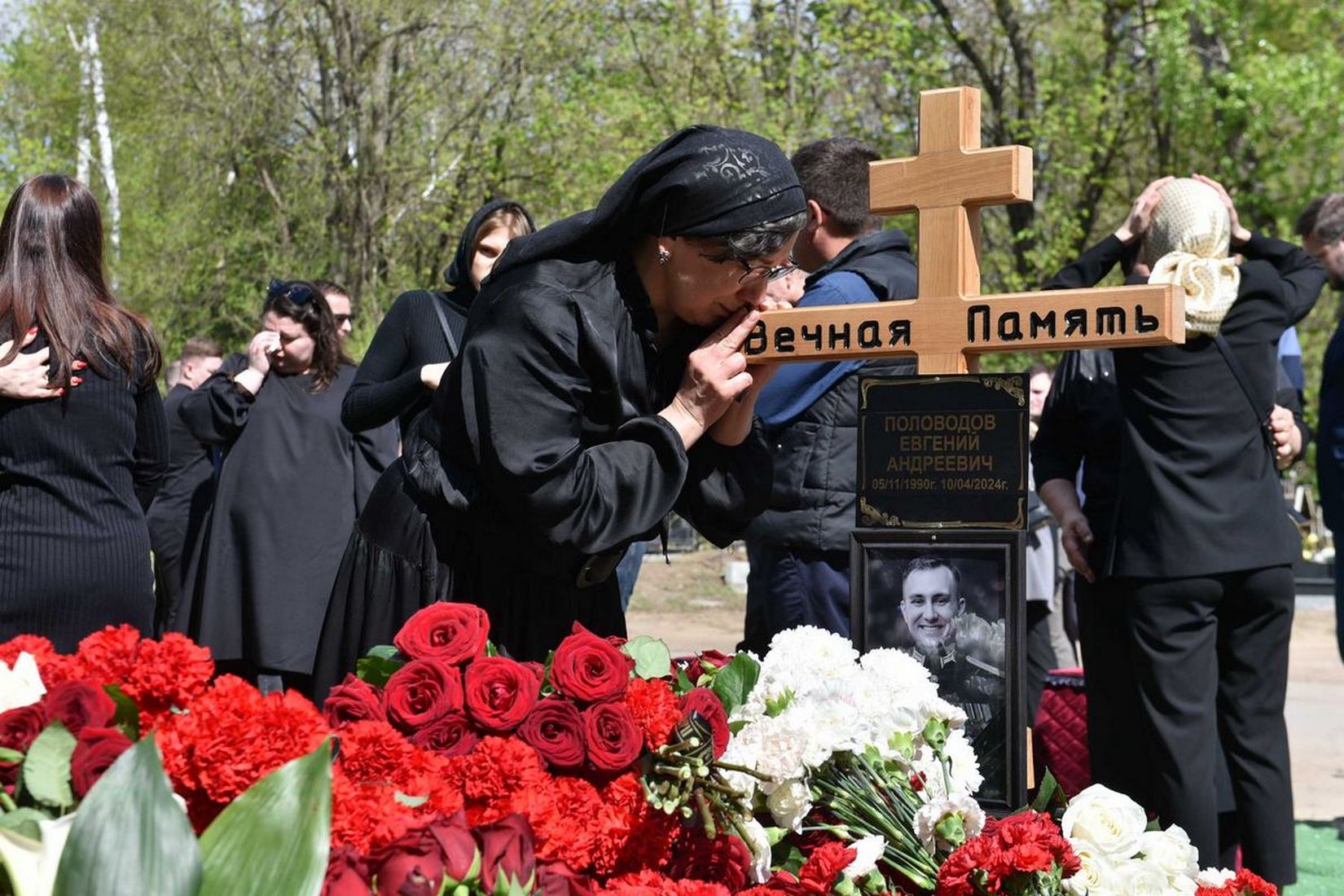 Его улыбки хватило бы на всех». В Воронеже простились со старшим офицером  пресс-службы ЗВО Евгением Половодовым