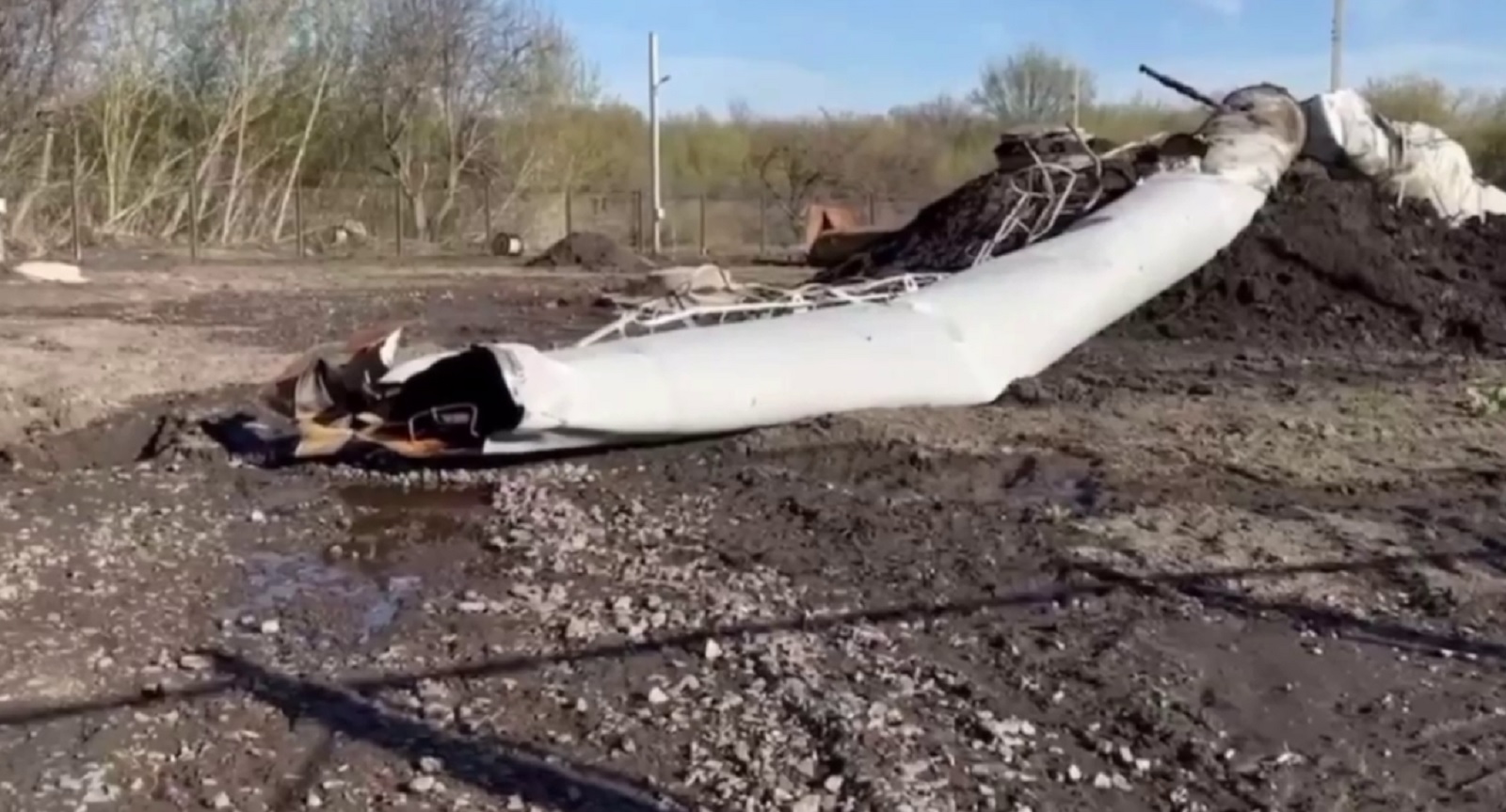 Водонапорная башня рухнула в Панинском районе Воронежской области