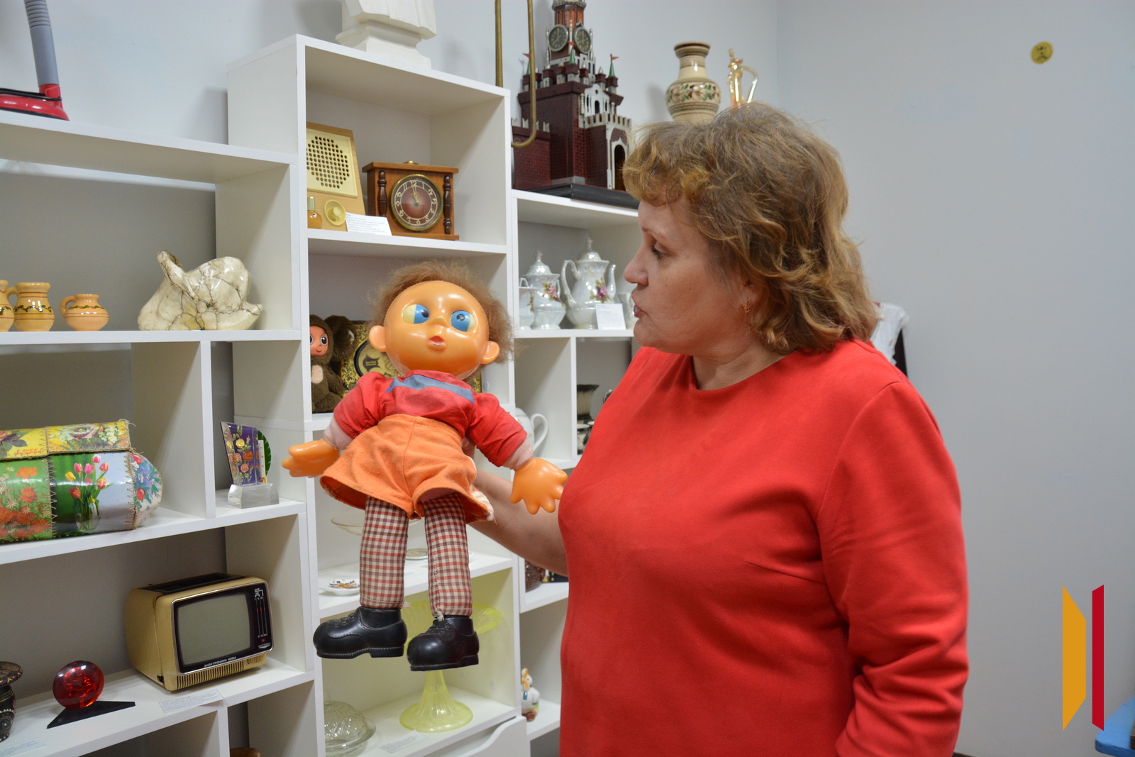 Лариса Речинская: «Посетители музея очень любят фотографироваться с Антошкой»