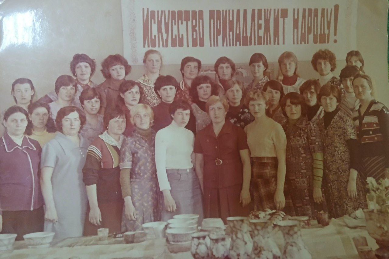 Коллектив сувенирного цеха Богучарского лесхоза