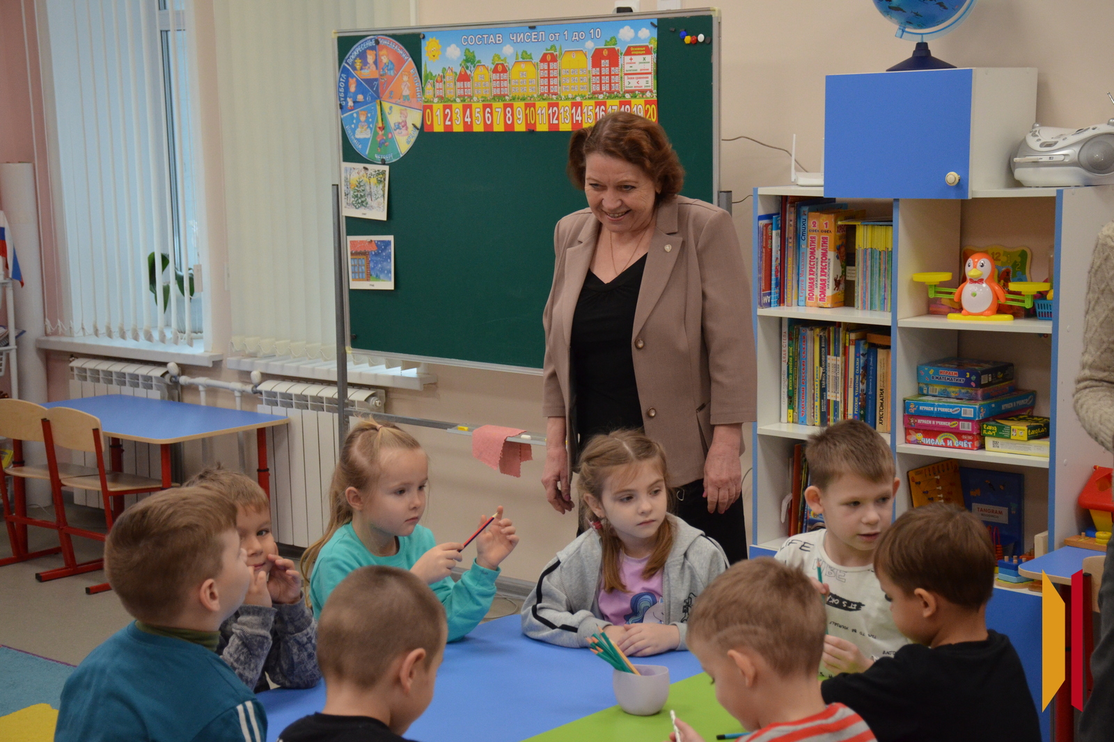 Валентина Колпоносова посетила занятие по письму в подготовительной группе Верхнемамонского детского сада №1 Валентина Колпоносова посетила занятие по письму в подготовительной группе Верхнемамонского детского сада №1