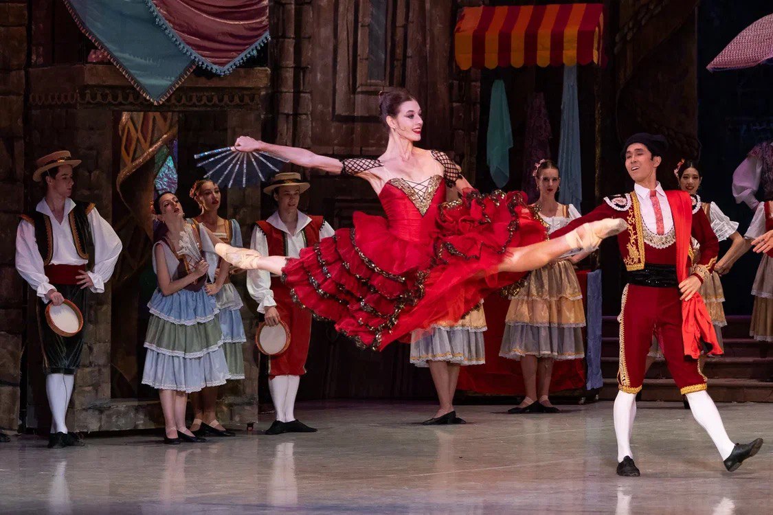 Фото Михаила Кустурова