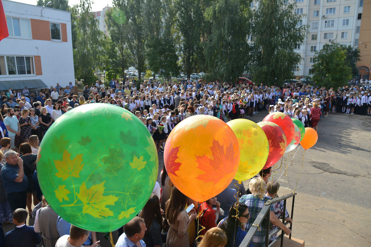 Опрос РИА «Воронеж». Нужны ли школьные линейки 1 сентября