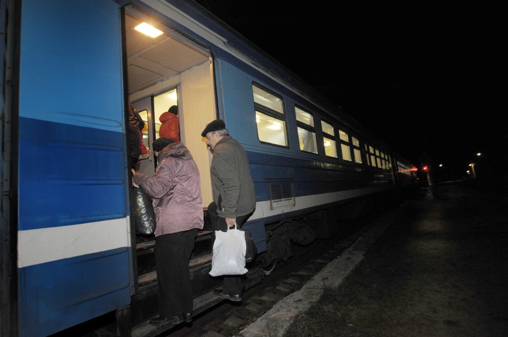 Электричка колено новохоперск. ППК "Черноземье" поезд. Лиски электрички. Электричка Таловая. Поезд Пригородный Лиски Воронеж.