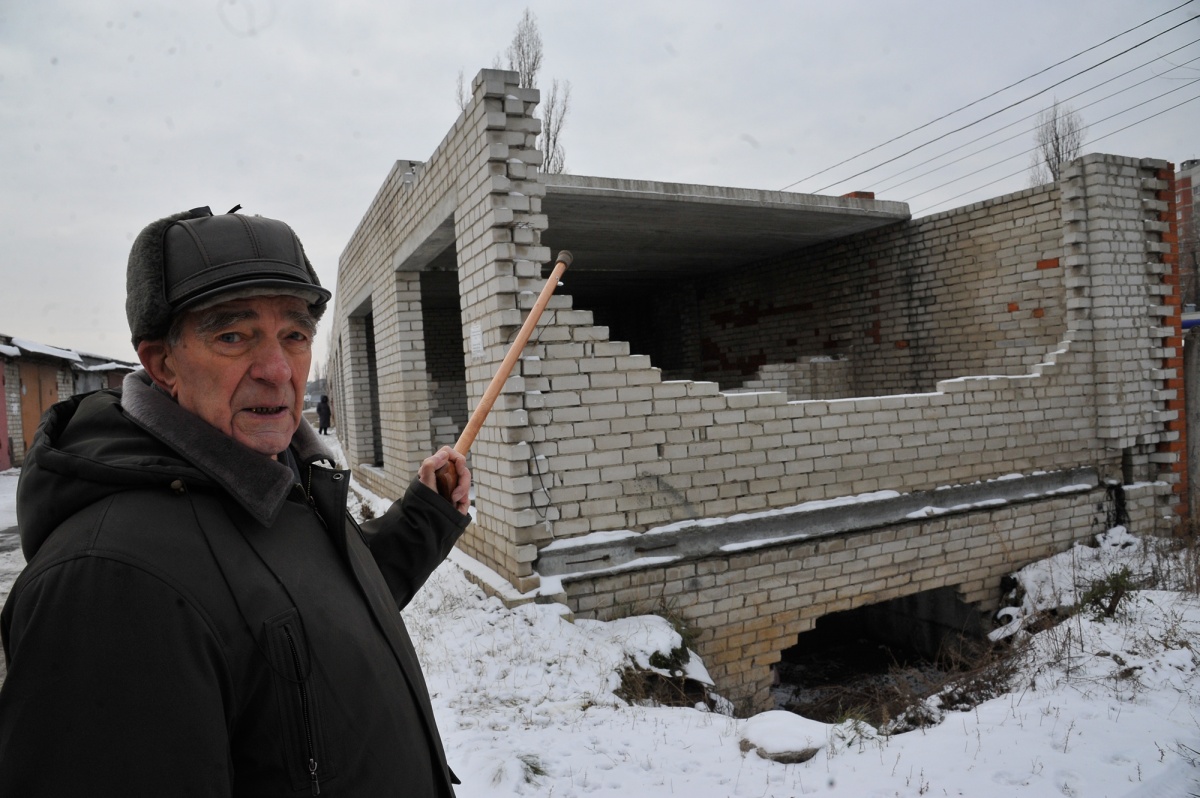 Гаражная яма. Как 200 воронежцев вложили деньги в строительство и остались  ни с чем