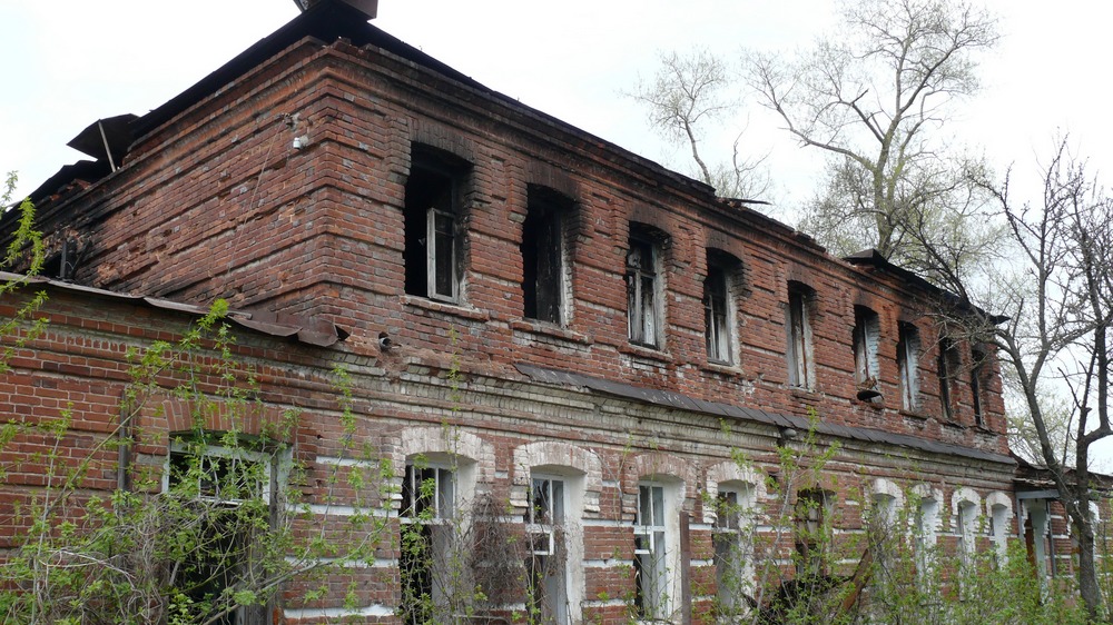 Рамонь. Жилой дом сахарного завода «монастырь». Старая больница Рамонь. Сахарный завод Рамонь. Сахарный завод в Рамони Ольденбургских.