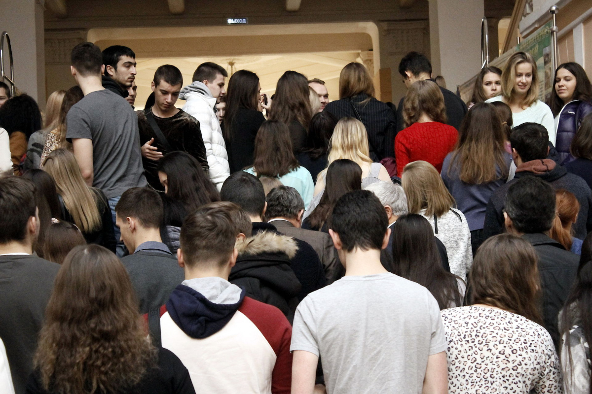 Воронежские каникулы. Воронежские студенты. Студенты вузов Воронежа. Студенты РИА Воронеж. Студенты уходят из вуза.