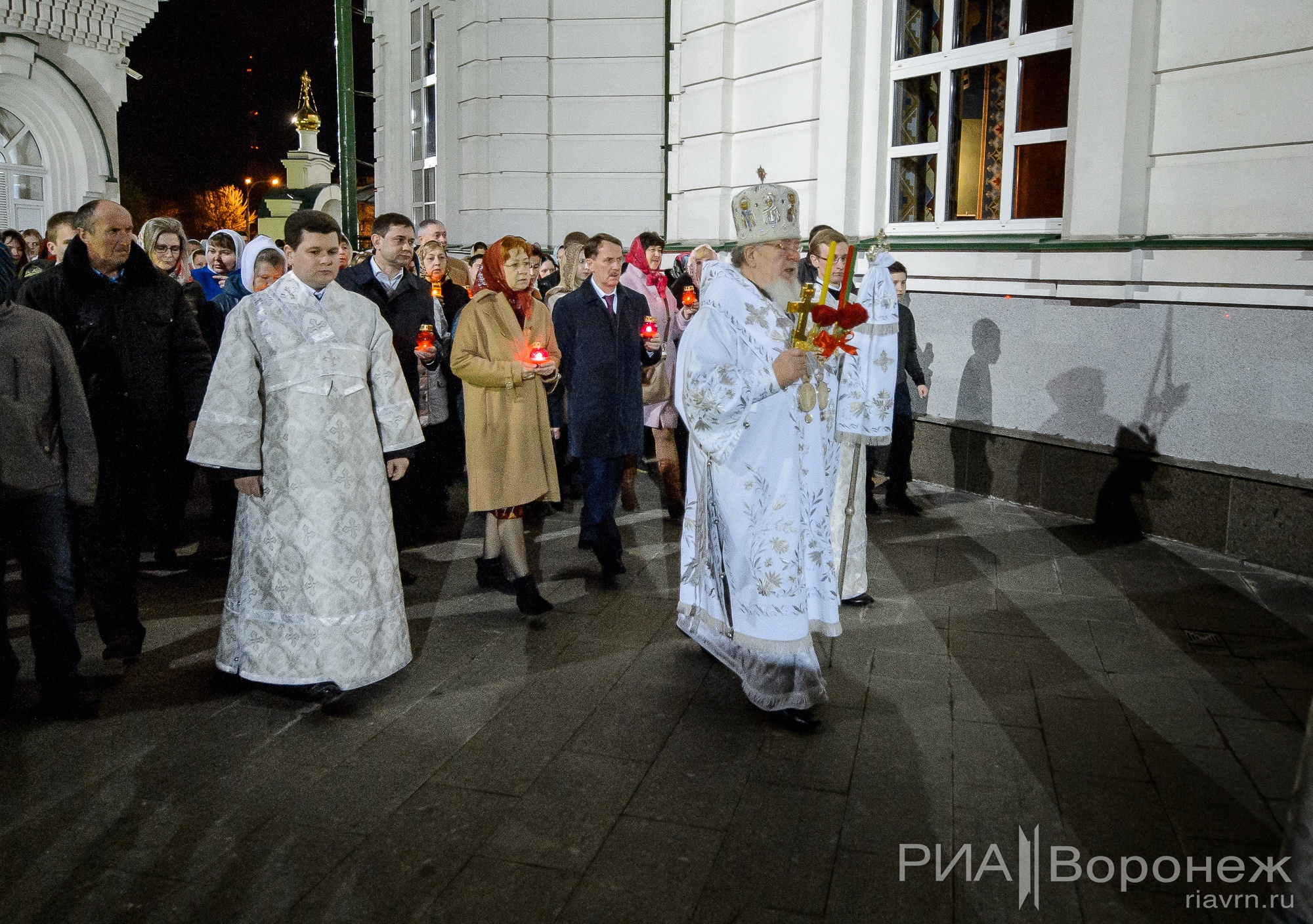 Богослужения храмов воронежа. Богослужение в Благовещенском храме Воронеж 7 января 2021. Воронеж, Благовещенский храм, богослужение.. Пасха в 2021 Воронеже в Благовещенском соборе. Благовещенский собор Воронеж Пасха.