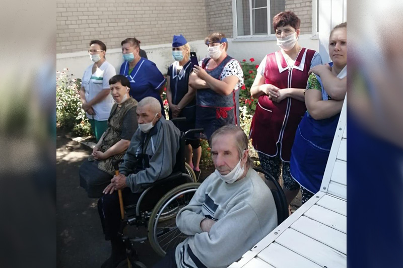 волонтеры всероссийская «Мы рядом»  помощь пожилым