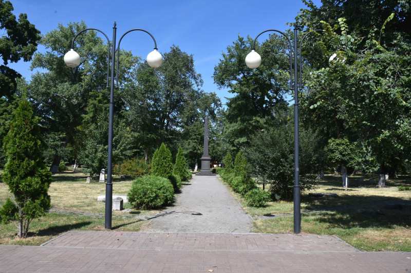 Терновое кладбище Воронеж парк фонари