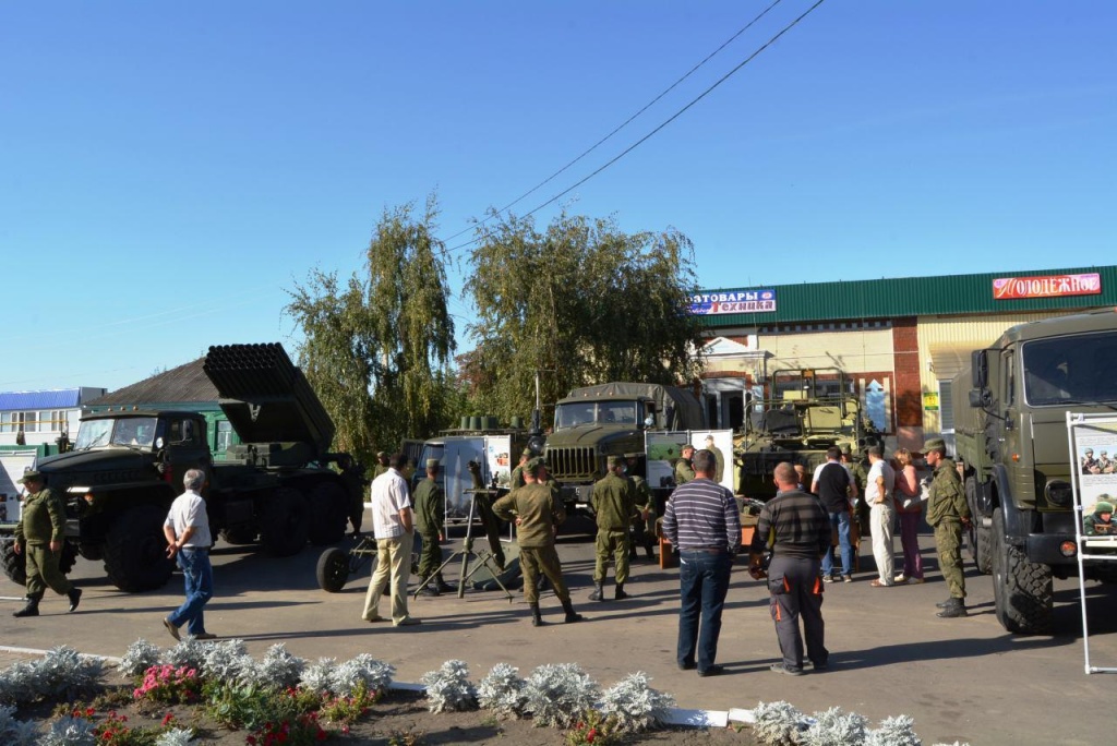 Воронеж богучар. 252 Полк в Богучаре. Военный база Богучар. Богучар разведка. Часть Богучар вооружение.