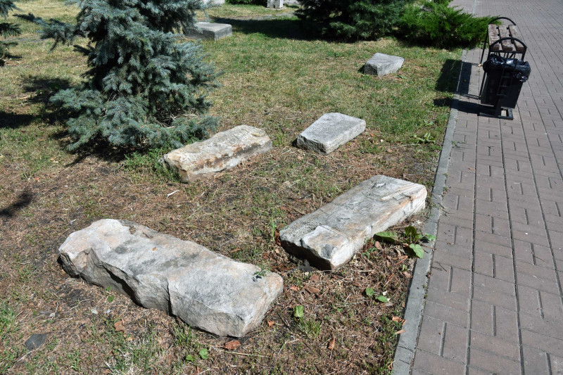 Терновое Воронеж захоронения могильные камни