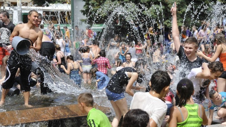 воронеж зимой 2022. воронеж лето. где провести выходные в воронеже. прогноз погоды на выходные воронеж. красный клены советская площадь воронеж.