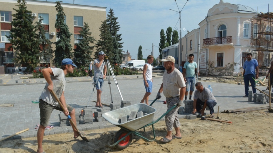 Погода в лисках на неделю. Город Калач Воронежская область благоустройство. Благоустройство Калач Воронежской области. Озеленение Лиски. МКП благоустройство Калач Воронежской области.